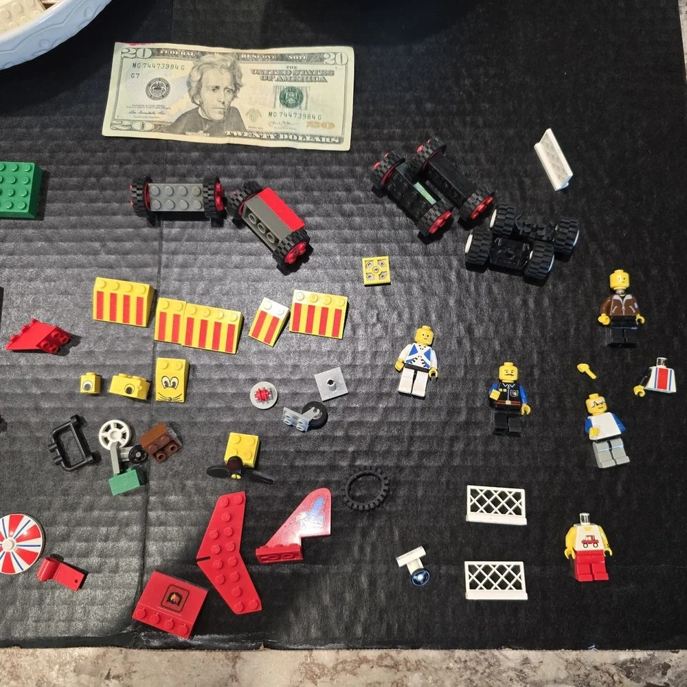 Vintage Red Yellow‎ 1980s Lego Classic Case Full Of Classic Bricks Color